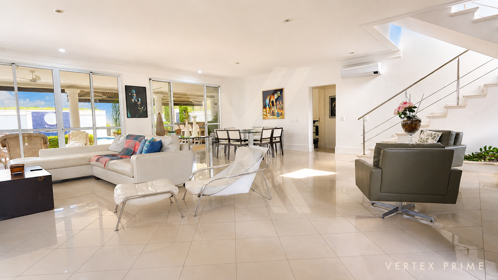 Casa alto padrão, com hidromassagem — foto