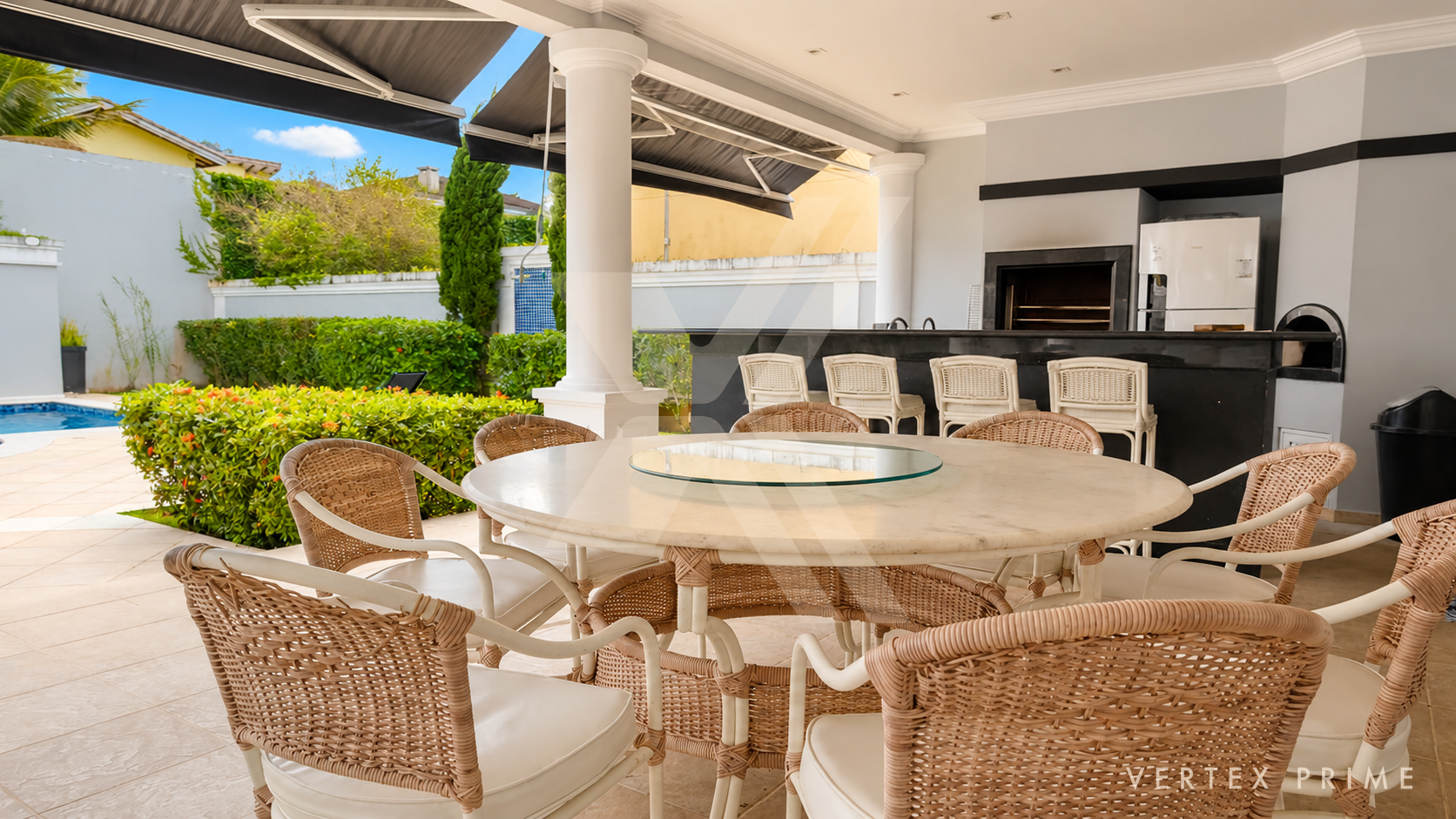 Casa alto padrão, com hidromassagem — foto