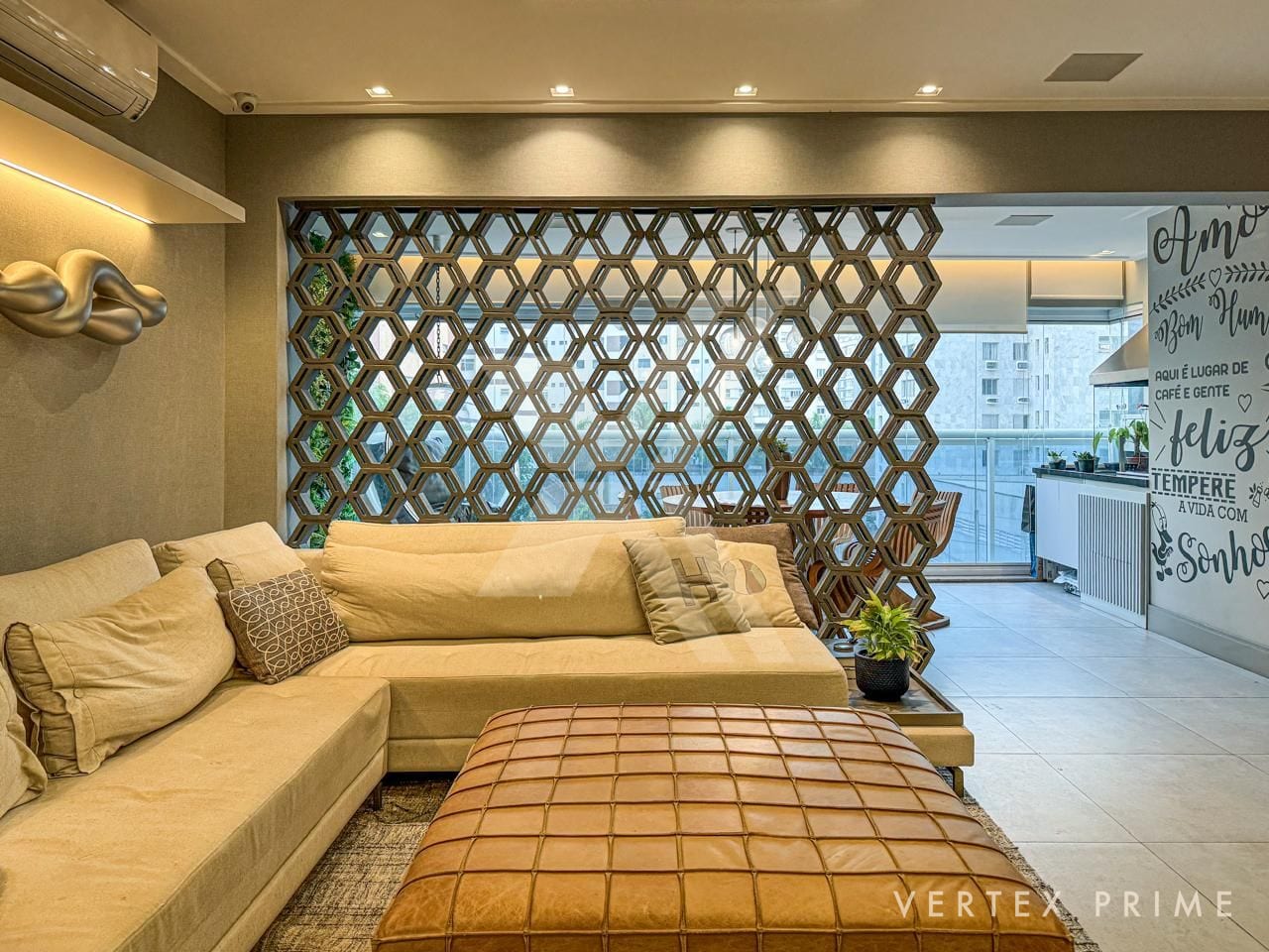 Apartamento garden com jacuzzi e teto retrátil, porteira fechada. Vila Rica - Santos — foto