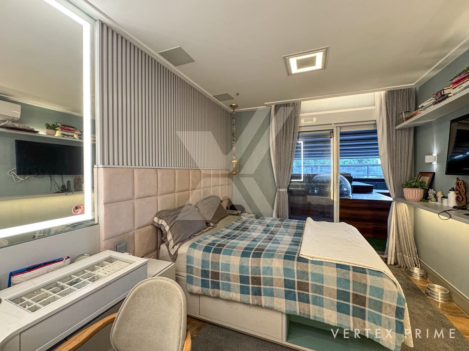 Apartamento garden com jacuzzi e teto retrátil, porteira fechada. Vila Rica - Santos — foto