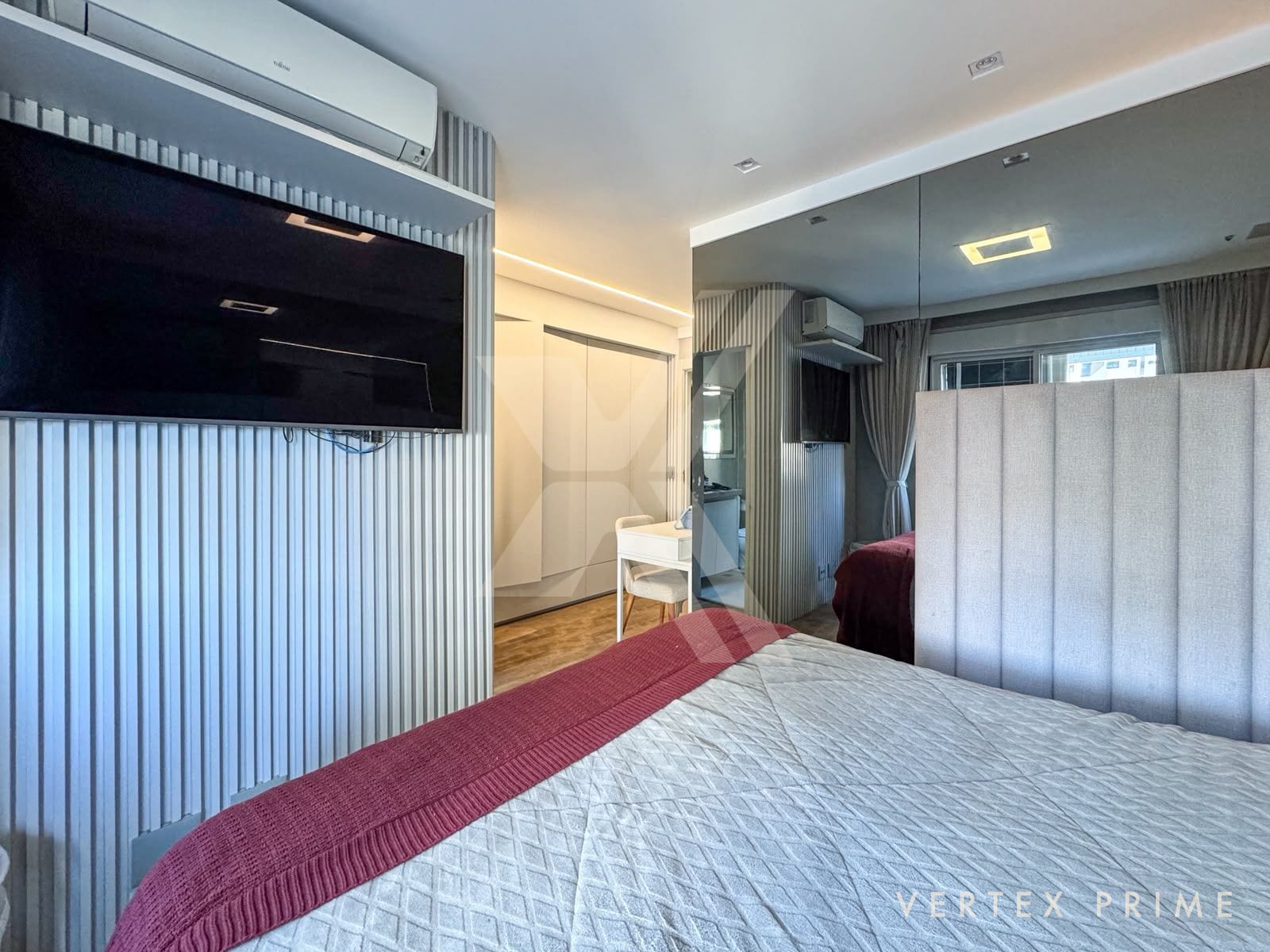 Apartamento garden com jacuzzi e teto retrátil, porteira fechada. Vila Rica - Santos — foto