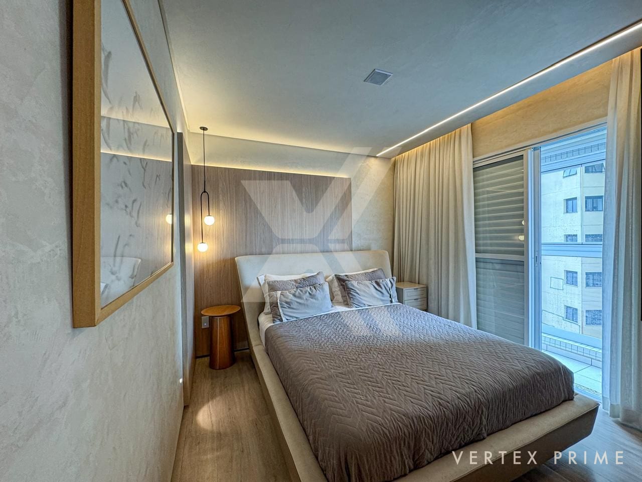 Apto de 3 Dorm. 1 Suíte à Venda no Porto da Ponta - Ponta da Praia, Santos — foto