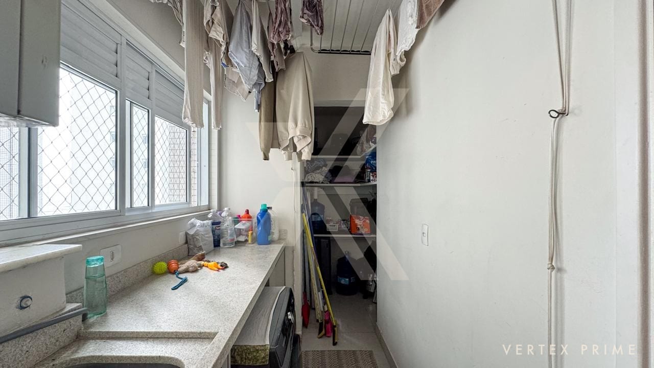 Apto de 3 Dorm. 1 Suíte à Venda no Porto da Ponta - Ponta da Praia, Santos — foto