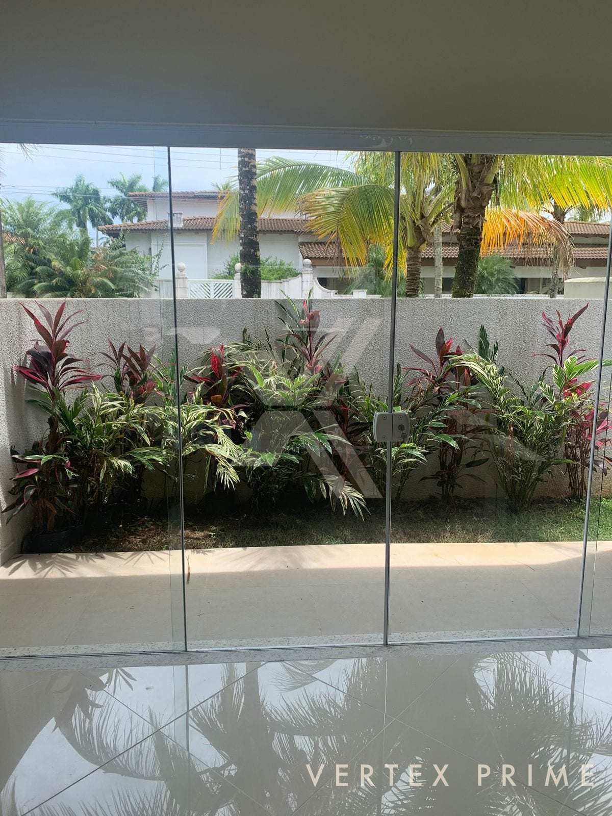 Villa Lopes 2 - Casa térrea contemporânea com quatro suítes e área de lazer completa — foto