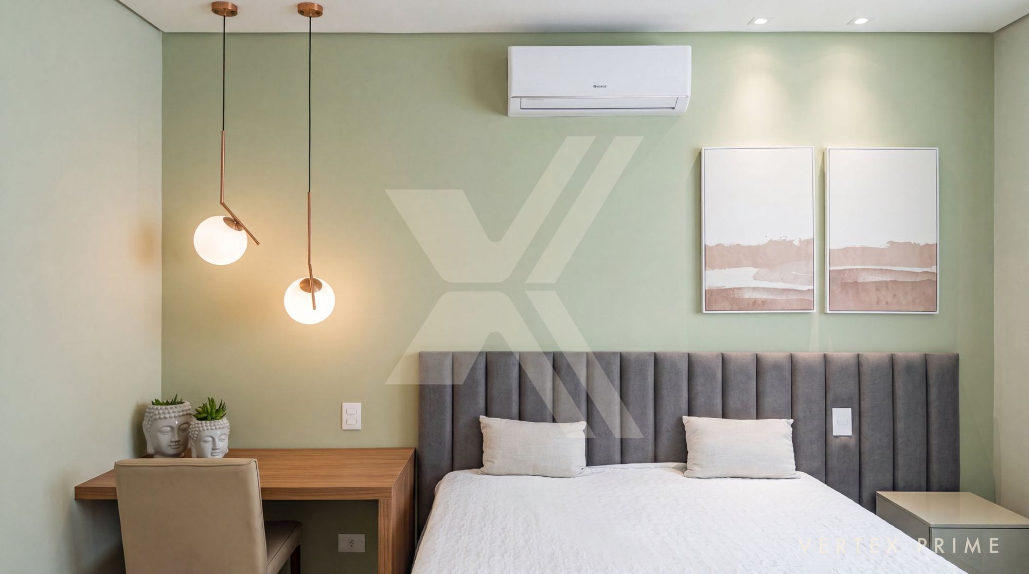 Residência com varanda gourmet e piscina aquecida — foto