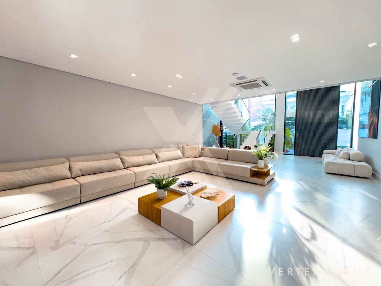 Casa Noir — contemporânea, entrega porteira fechada — foto