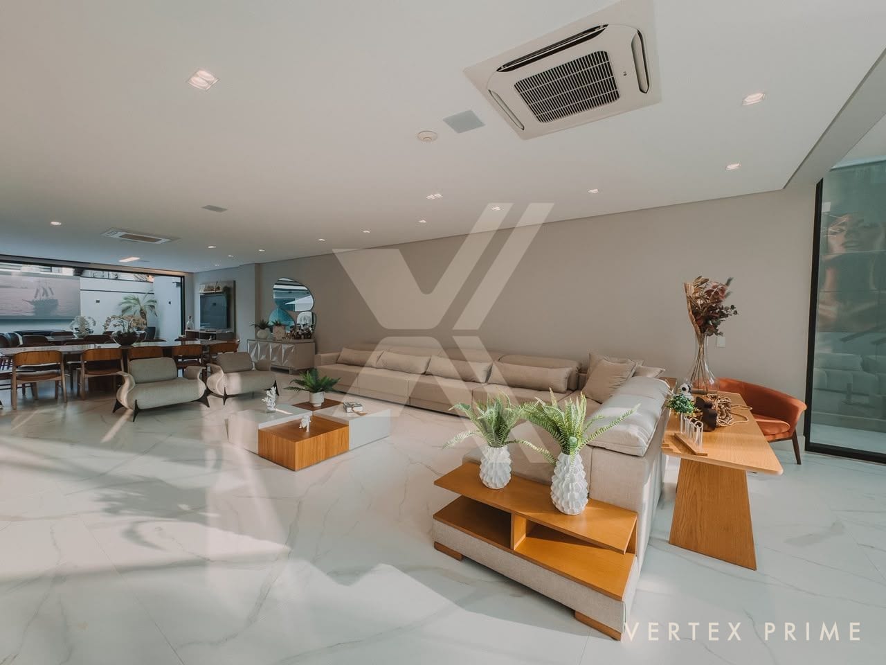 Casa Noir — contemporânea, entrega porteira fechada — foto