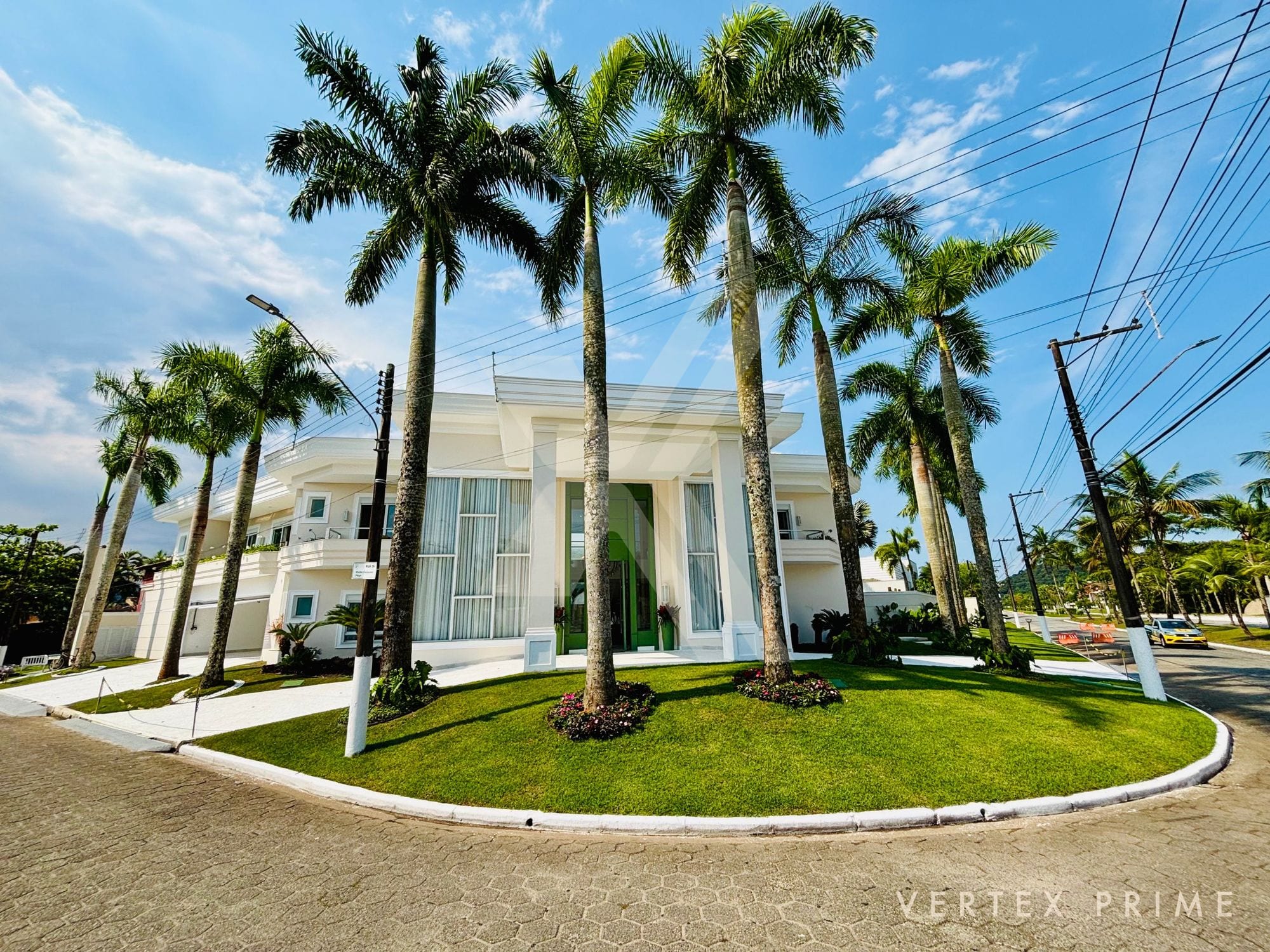 Mansão de Alto Padrão com 8 Suítes no Jardim Acapulco — foto