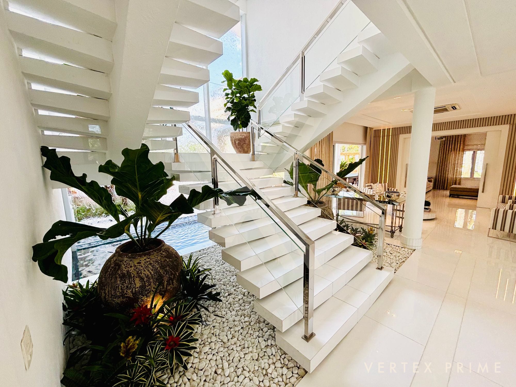 Mansão de Alto Padrão com 8 Suítes no Jardim Acapulco — foto