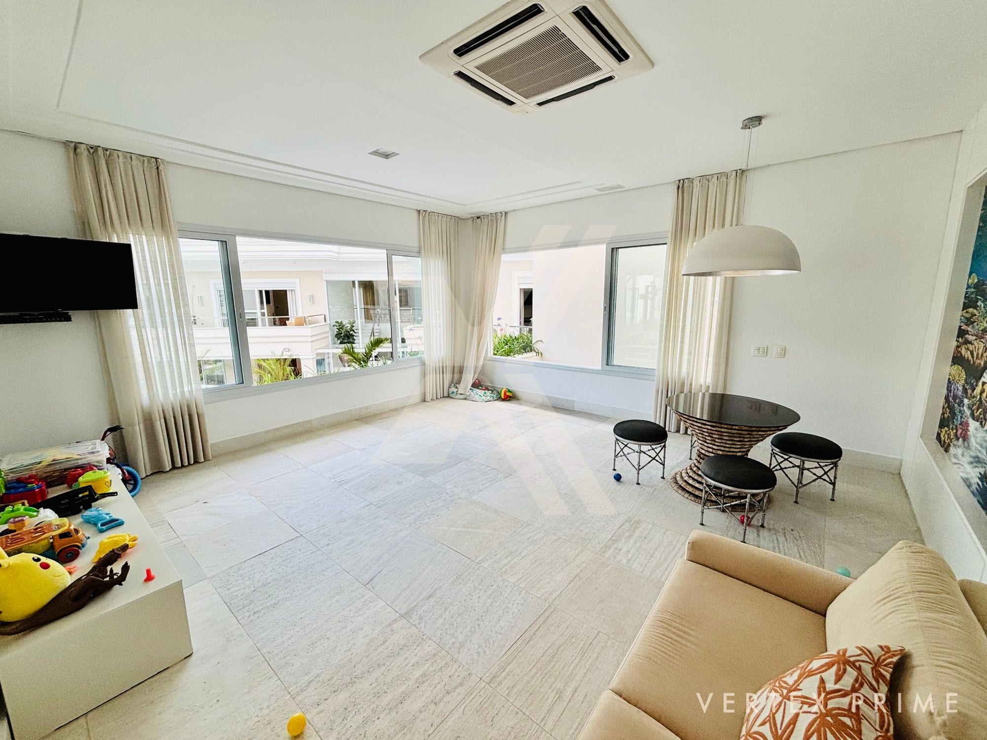 Mansão de Alto Padrão com 8 Suítes no Jardim Acapulco — foto