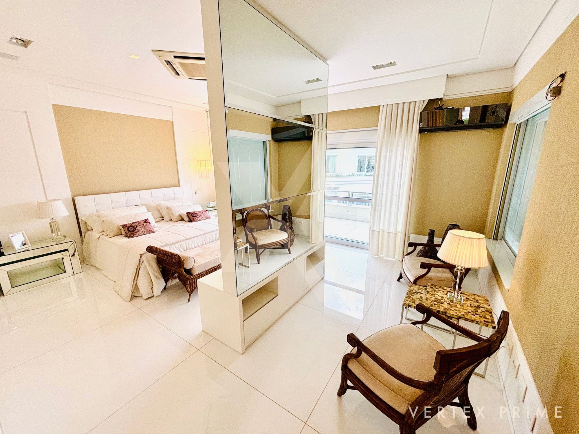 Mansão de Alto Padrão com 8 Suítes no Jardim Acapulco — foto
