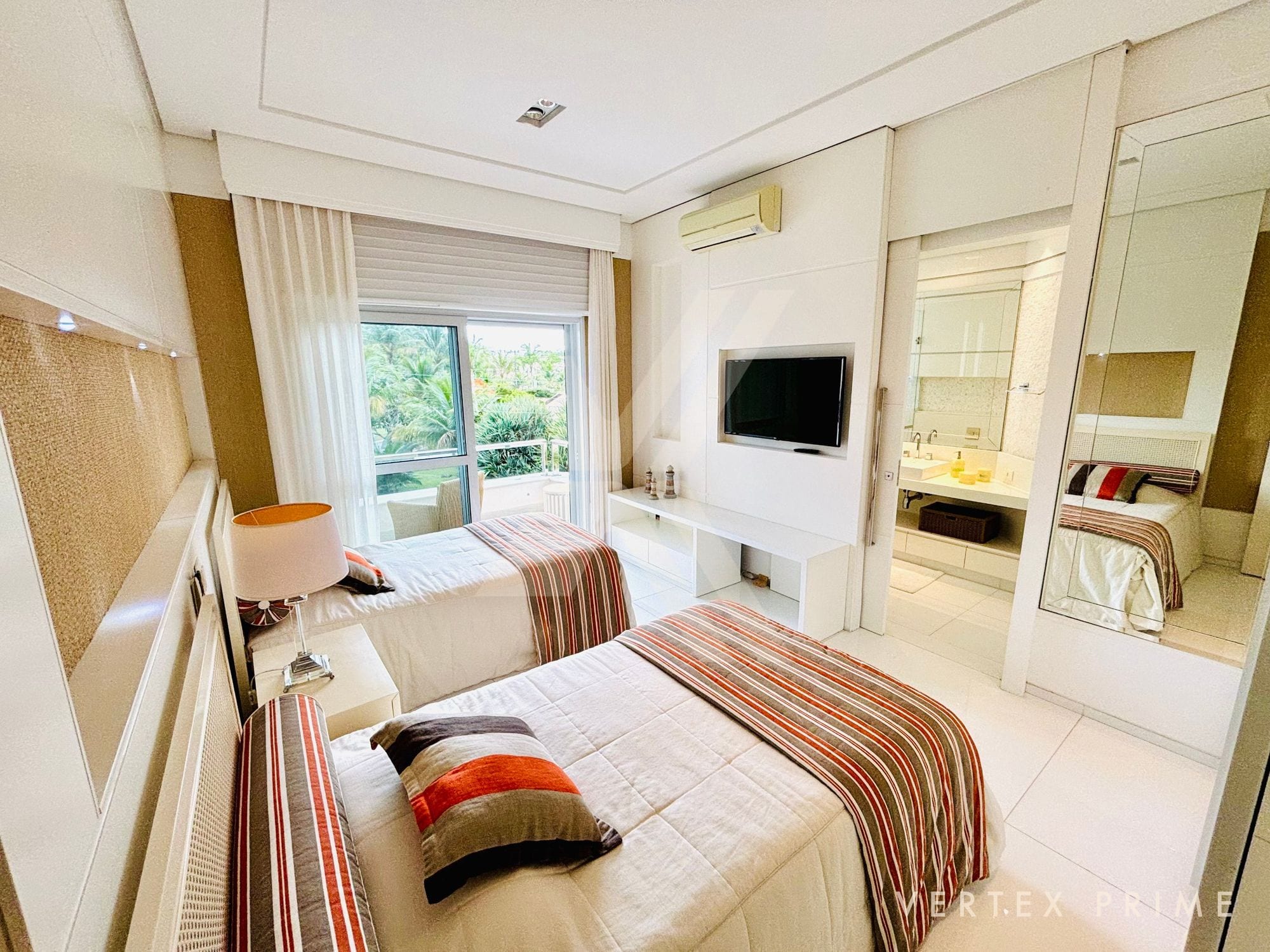Mansão de Alto Padrão com 8 Suítes no Jardim Acapulco — foto